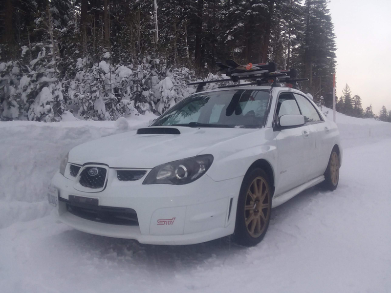 Will have my two sets of skiis and my friend’s skiis on the rack for this trip. Should easily fit all of those with the poles thrown in the back seat. I’ve toyed with getting the mount for my Sportube hard ski case but I just dont need the space for this trip really and would rather hang onto the money for now.